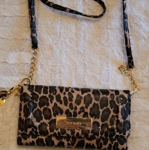 Steve Madden Leopard clutch